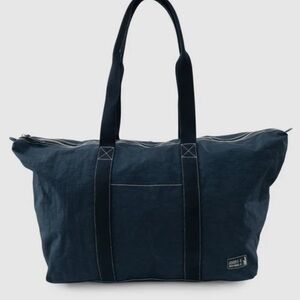 NEW johnnie-O Midnight Blue Duffel Bag Nylon Packable Tote bag in the Wake color